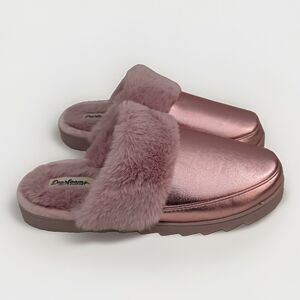Dearforms Women’s Size 9-10 Pink Fuzzy Slippers Slip-On Cozy Comfort Shoes